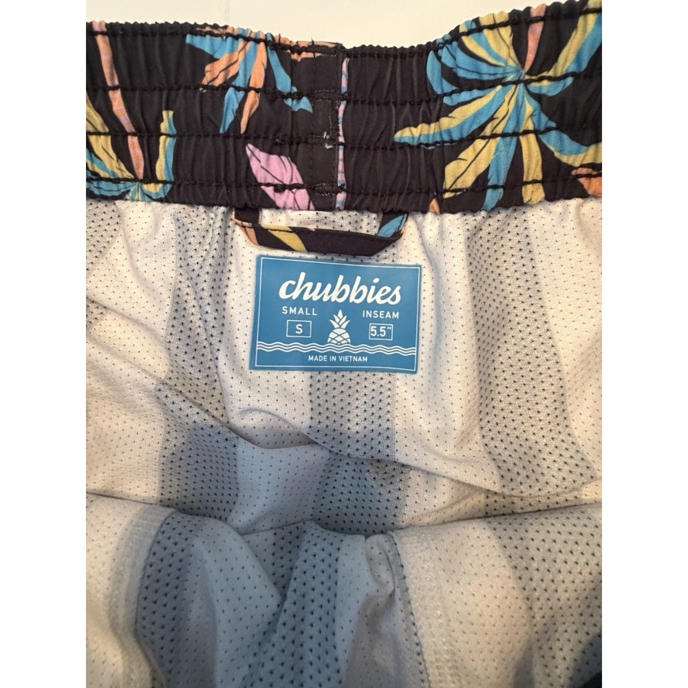 Chubbies Men's Size Small Black And Neon Palm Tree Swim Trunks - Picture 3 of 3